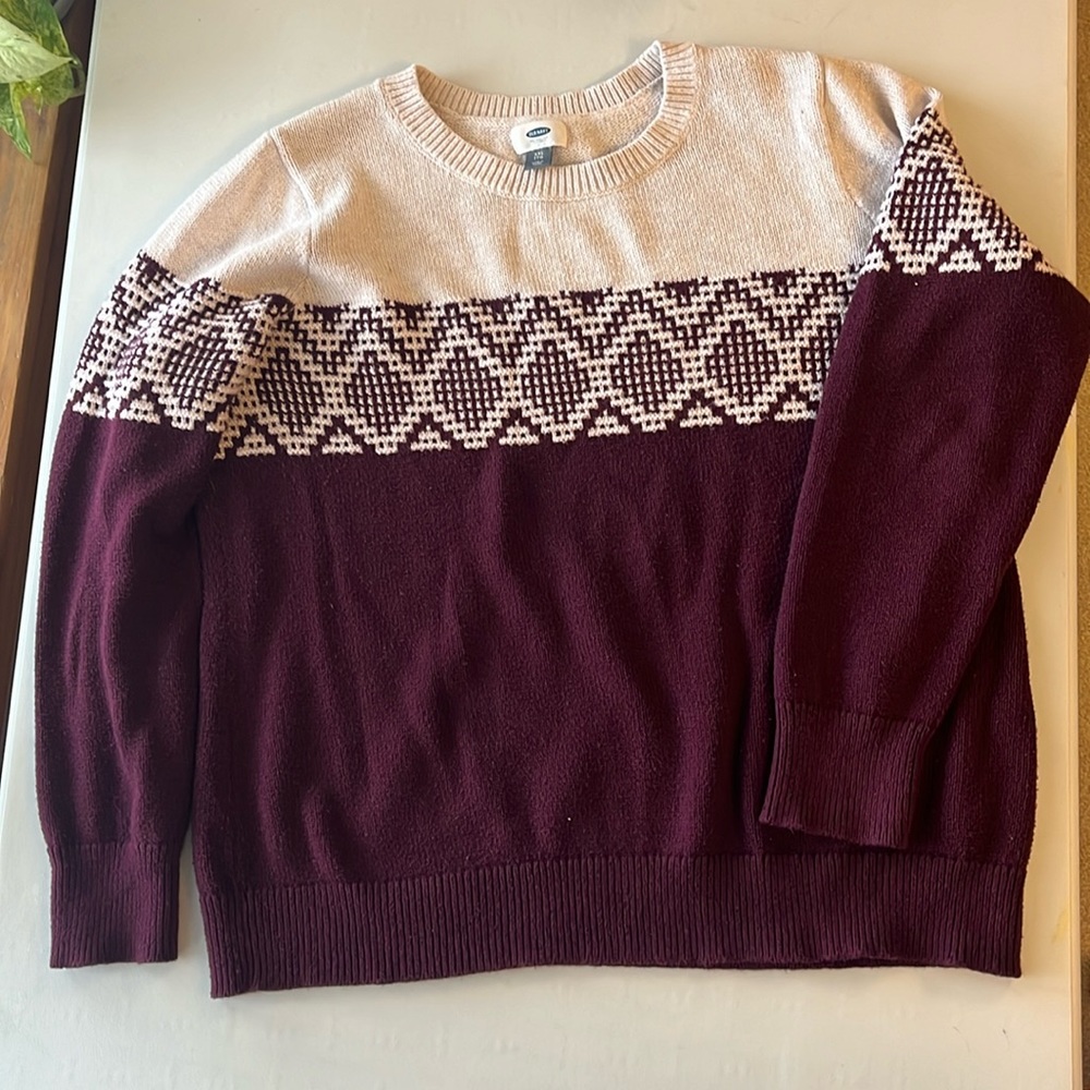 Old navy crew neck knit sweater